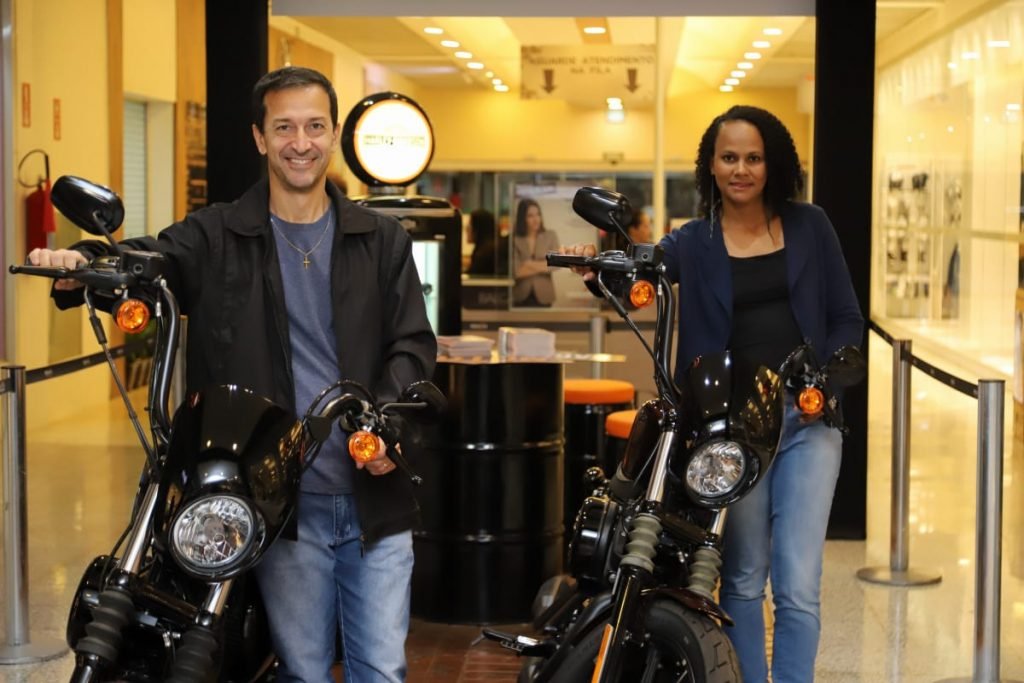 Duas Harley-Davidson e emoção em dose dupla na Campanha de Pais do Maxi Shopping